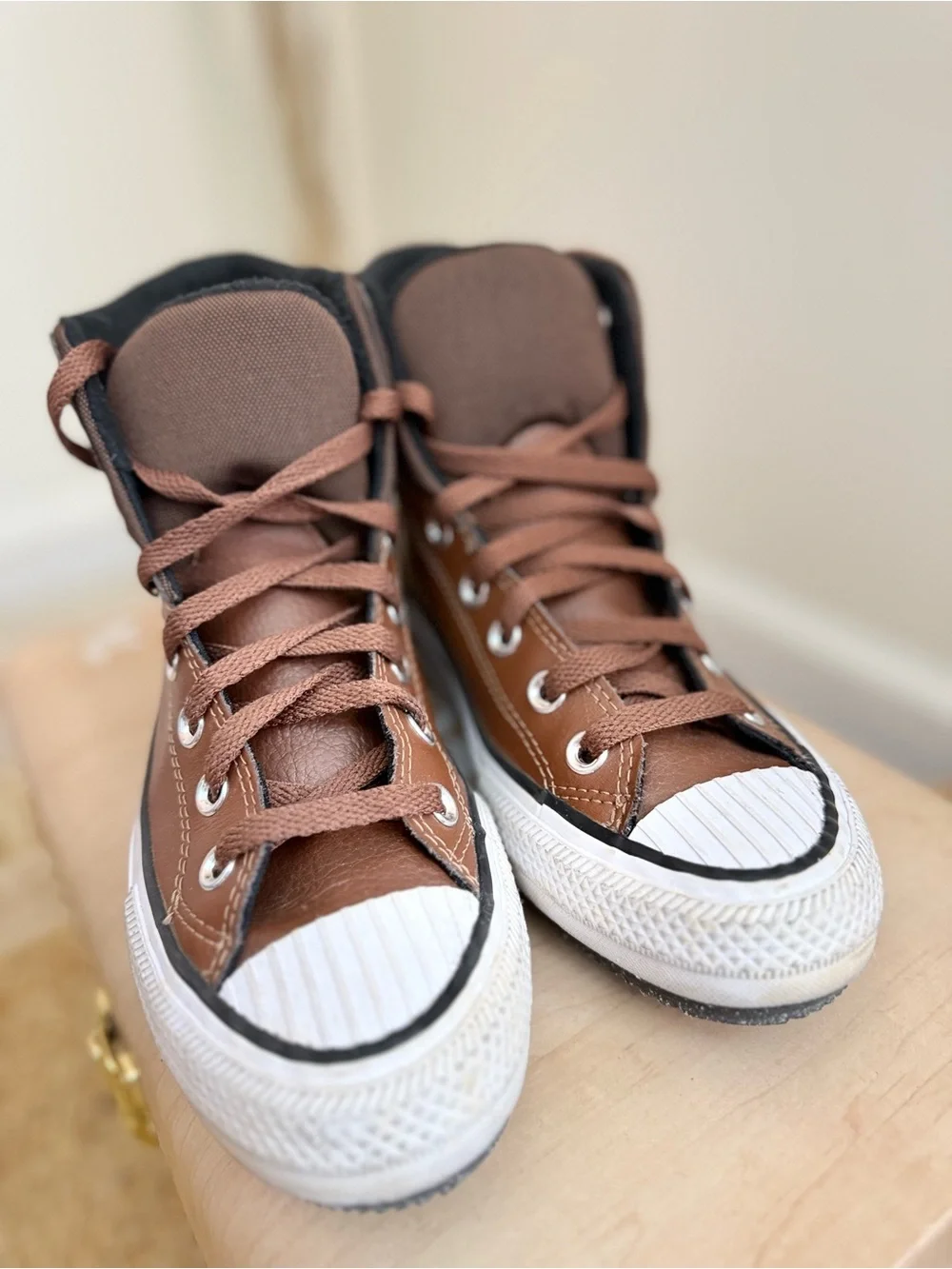 🌾 Converse High-Top Water Resistant Sneakers‎ in Brown